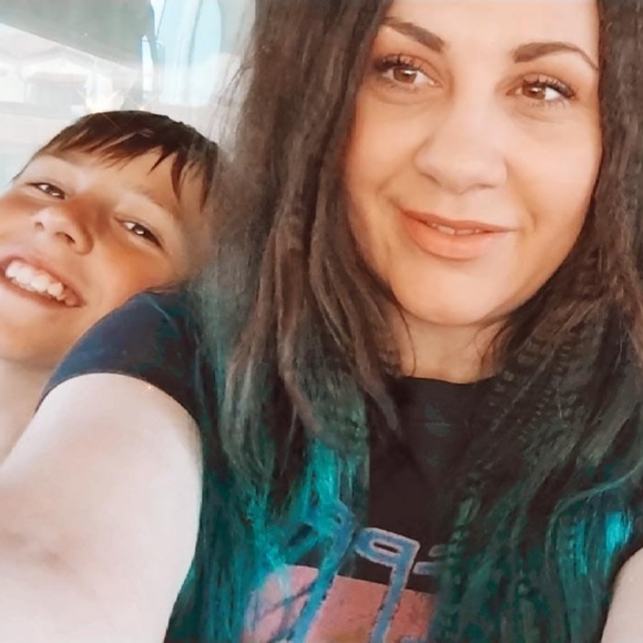 Meet your Posher, Heather - Picture 3 of 7